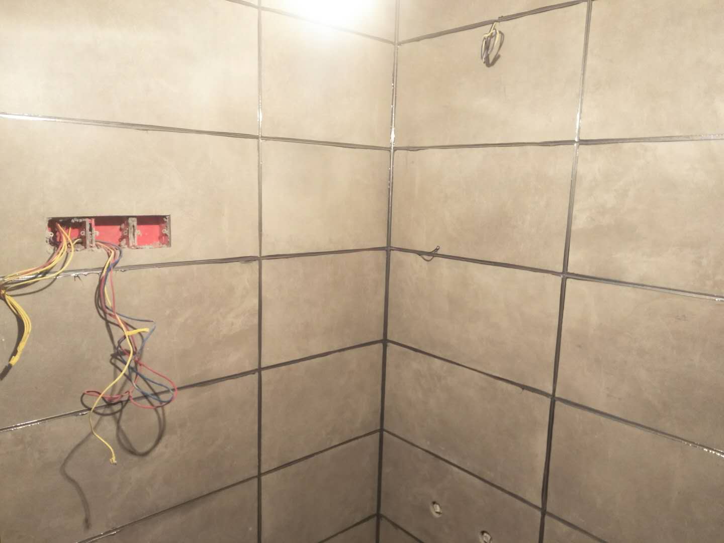 瓷磚美縫劑小面積的修補如何操作？(圖1)